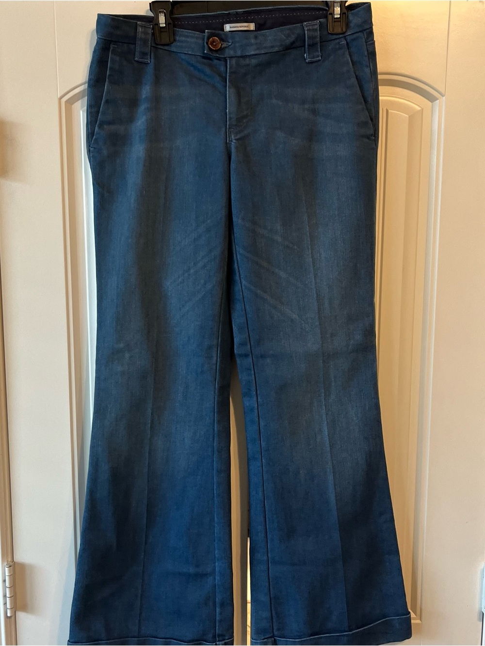 Women's Banana Republic Wide-Leg Jeans in Dark Blue - size 10